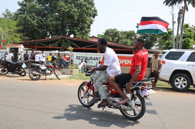 Ghana.- La Comisión Electoral de Ghana confirma la victoria del expresidente John Mahama