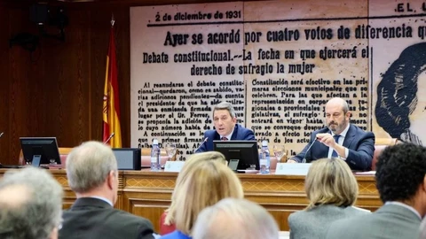 Impulso Ciudadano reclama en el Senado una política lingüística nacional:"Las CCAA desnivelan los derechos lingüísticos"