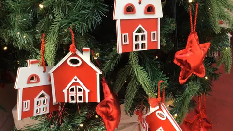 Bomberos de Madrid lanza consejos clave para una decoración navideña segura