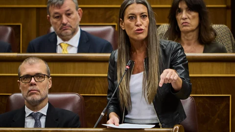 Míriam Nogueras del partido Junts per Catalunya, durante la sesión de control al gobierno en el Congreso de lo