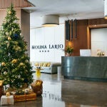 El vestíbulo del Molina Lario decorado para Navidad