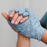 El humanitarismo se manifiesta a través de acciones que buscan aliviar el sufrimiento y mejorar la calidad de vida