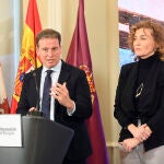Borja Suárez presenta la campaña de vivienda de alquiler rural en la provincia de Burgos en compañía de la directora general de Vivienda, Arquitectura y Urbanismo de la Junta, María Pardo