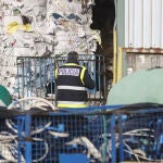 El cadáver hallado en un contenedor de reciclaje de A Coruña podría haber sido aplastado por un camión