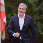 Pradales se reúne en Vitoria con Fernando Clavijo para definir su postura conjunta en migración
