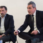 Josep María Recasens y José López-Tafall (izquierda)