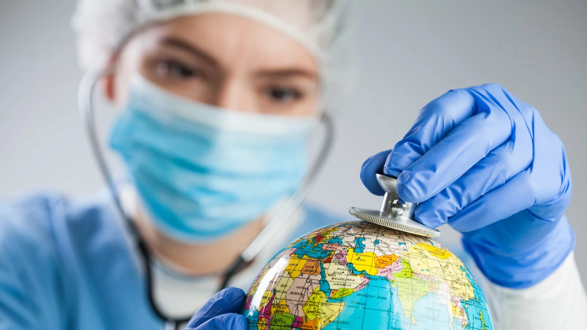 Más del 70% de las infecciones emergentes de los últimos 40 años han sido zoonosis, es decir, enfermedades infecciosas de animales que se transmiten al ser humano.