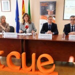 La rectora de la Universidad de León, Nuria González, y la directora de Universidades e Investigación de la Junta de Castilla y León, Blanca Ares, presentan los resultados de las convocatorias TCUE2024. Junto a ellas, el director de la Fundación General de la Universidad de León y de la Empresa, José Carlos Alonso (2D) y el vicerrector de Investigación y Transferencia de la ULE, Santiago Gutiérrez (D)