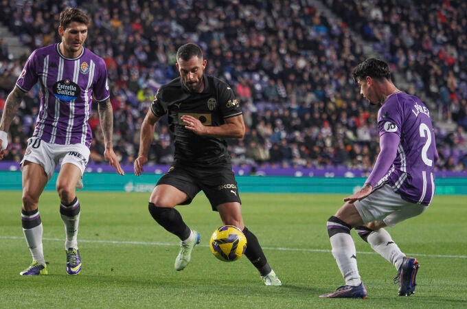 Valencia CF - Real Valladolid hoy: horario y dónde ver en directo online TV, LaLiga 2025
