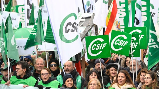 Unos 35.000 funcionarios exigen en Madrid al Gobierno financiación suficiente para Muface