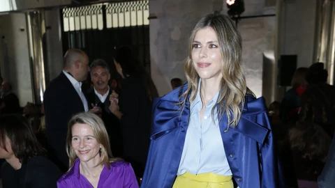 Manuela Villena con look elegante.