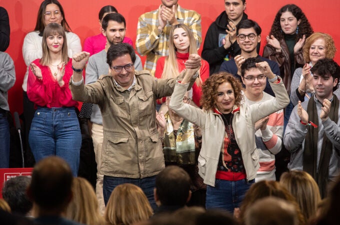 Óscar López y María Jesús Montero participan en un acto del PSOE en Alcorcón (Madrid)