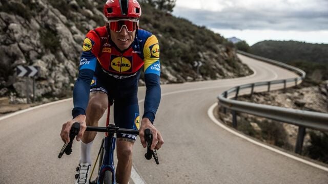 Ciclismo.- Aleix Espargaró firma como embajador del Lidl-Trek