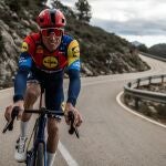 Ciclismo.- Aleix Espargaró firma como embajador del Lidl-Trek