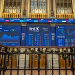 El IBEX, tras una apertura plana, opta por las subidas y avanza el 0,67 % al mediodía