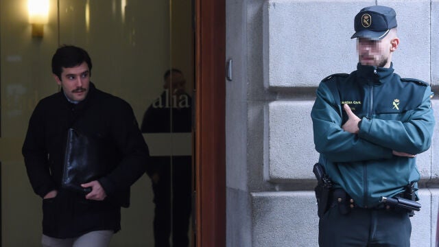 El abogado de Ábalos sale de la Fiscalía General tras la presentación de una denuncia a la Guardia Civil