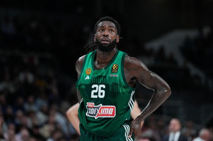 Lessort cayó lesionado de gravedad ante el Baskonia