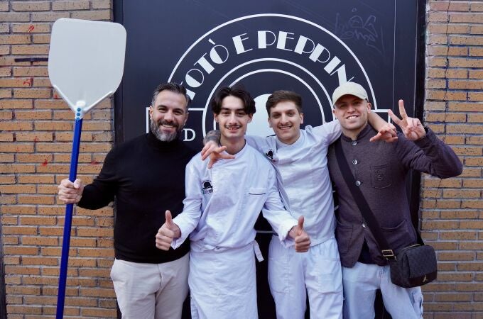 Totó e Peppino hace historia alzándose con tres trofeos en el "Campionato Mondiale Pizza DOC"