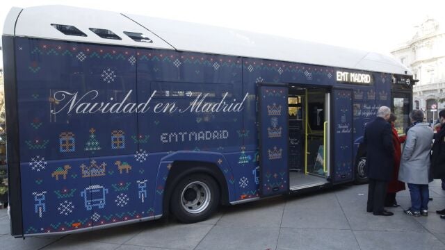 El autobús de la Navidad de EMT Madrid recogerá las cartas de los Reyes Magos 