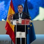 Luis Planas hace balance del acuerdo de las 43 medidas de apoyo al sector agrario español