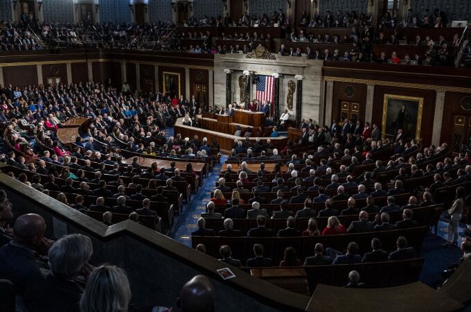 EEUU.- El Congreso de EEUU rechaza el plan respaldado por Trump para evitar el cierre de Gobierno