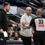 Luka Doncic estará un mes de baja