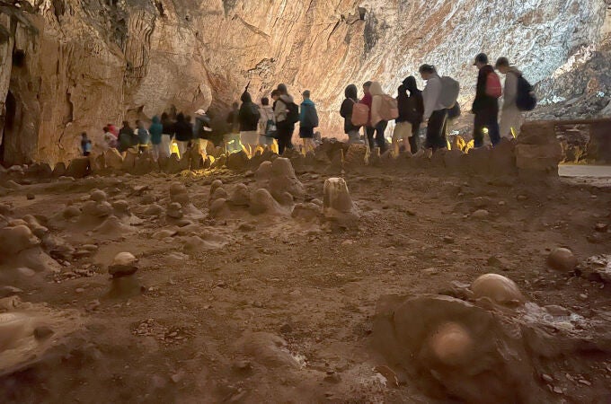 Visitas a la Cueva de Valporquero