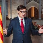 El presidente de la Generalitat de Catalunya, Salvador Illa, durante el discurso de Navidad en la Galeria Gòtica del Palau de la Generalitat