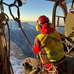 Localizado con vida el joven montañero leonés desaparecido desde hace cuatro días en Picos de Europa