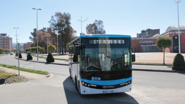 Ponferrada amplía a junio los descuentos por viajar en el autobús urbano