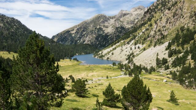 Vista lejana de los pirineos 