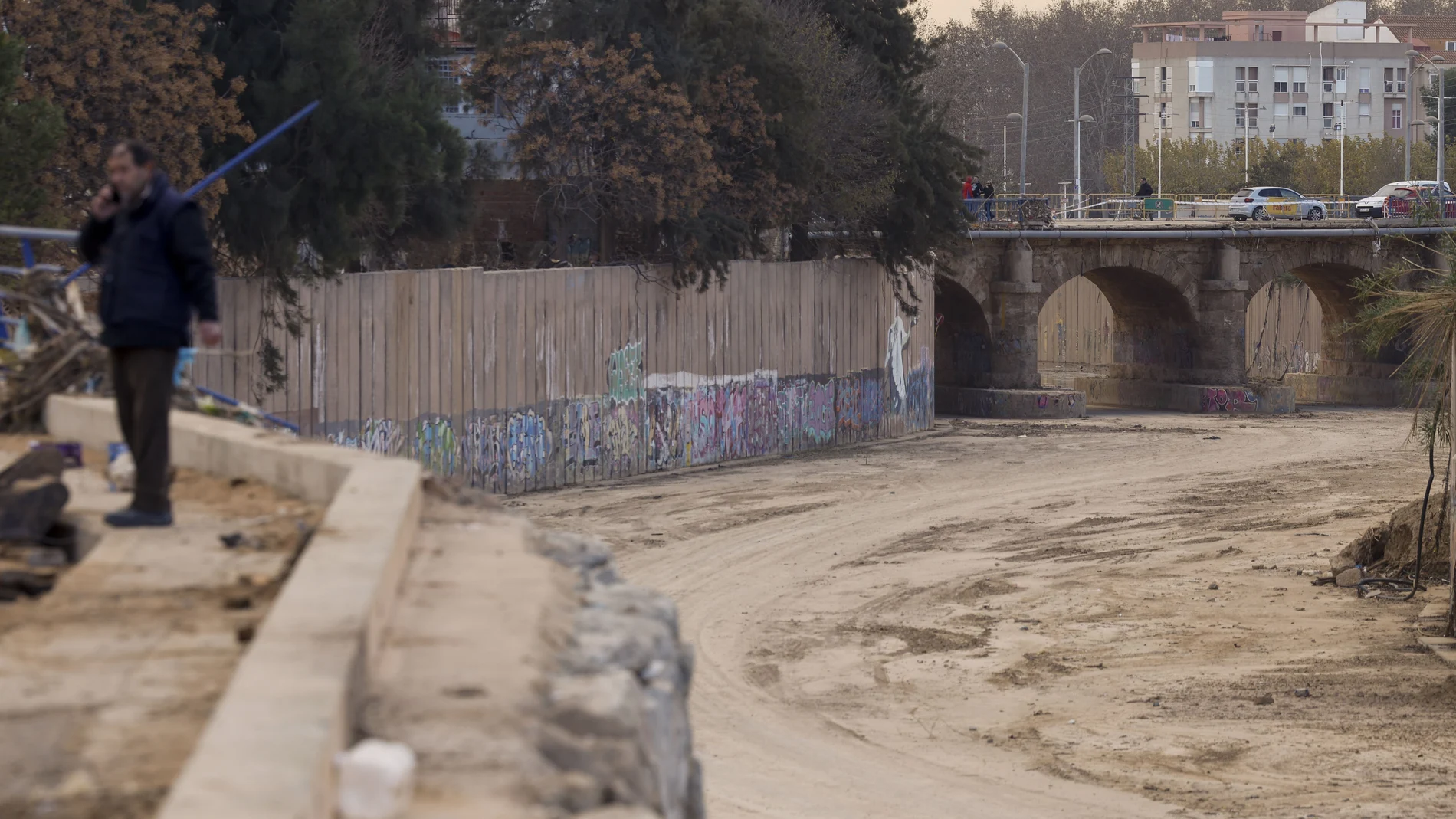Barranco del Poyo, arrasado por la riada, este viernes en la localidad de Massanassa, que continúa en proceso de reconstrucción tras la dana.