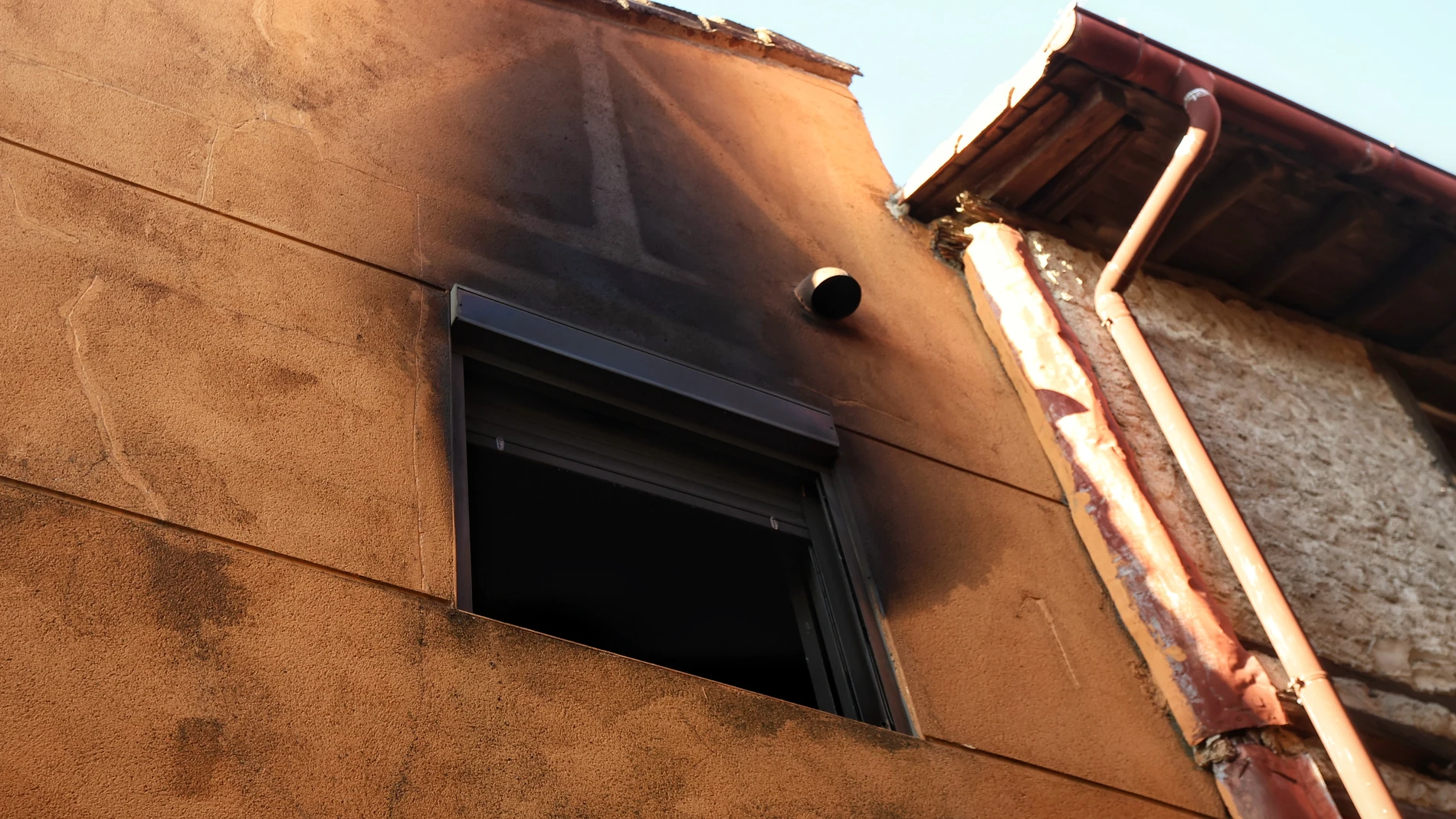 Un padre y si hijo pierden la vida en el incendio de una casa en Miranda del Castañar ,(Salamanca)
