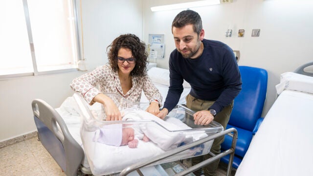 El primer bebé gallego de 2025 ha nacido en Pontevedra