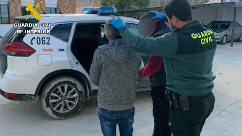 Sucesos.- Arrestados tres vecinos de Bullas (Murcia) por el atraco a un local de apuestas