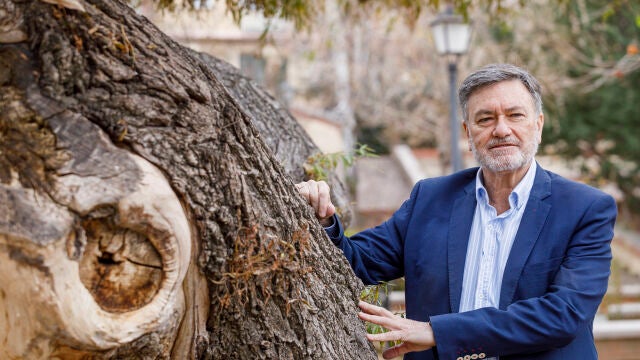 El secretario general del PP de Castilla y León, y vicepresidente de las Cortes, Francisco Vázquez, durante la entrevista con la Agencia Ical