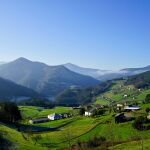 El pueblo más bonito y desconocido de Asturias ubicado sobre un enorme meandro, ¿lo conoces?