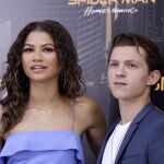 Zendaya desata los rumores de compromiso con Tom Holland en los Globos de Oro. ¿Boda a la vista?