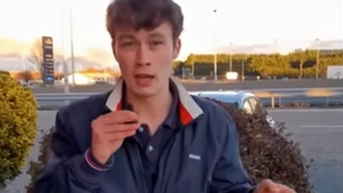 Jorge Rey, aficionado a la meteorología, en su última predicción del tiempo.
