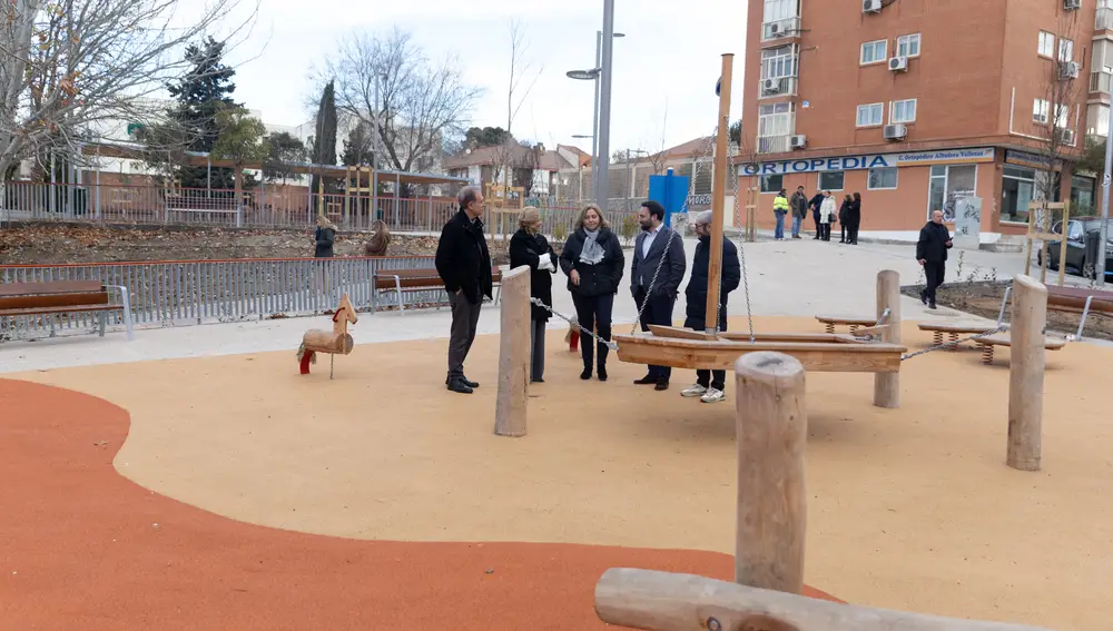 Inma Sanz presenta la remodelación integral del entorno del Mercado de Numancia