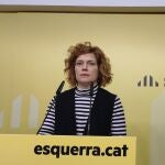 La secretaria general y portavoz de ERC, Elisenda Alamany, en rueda de prensa.