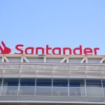 Economía/Finanzas.- Santander lanza cuatro ofertas simultáneas de recompra de obligaciones a cambio de efectivo