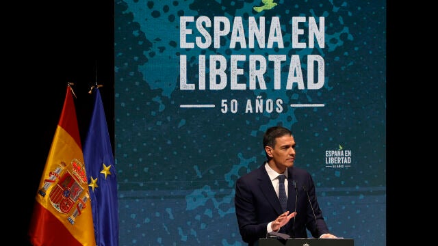 Primer acto por el 50 aniversario de la muerte de Franco