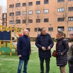 El alcalde de Salamanca,Carlos García Carbayo, visita el barrio El Zurguén 
