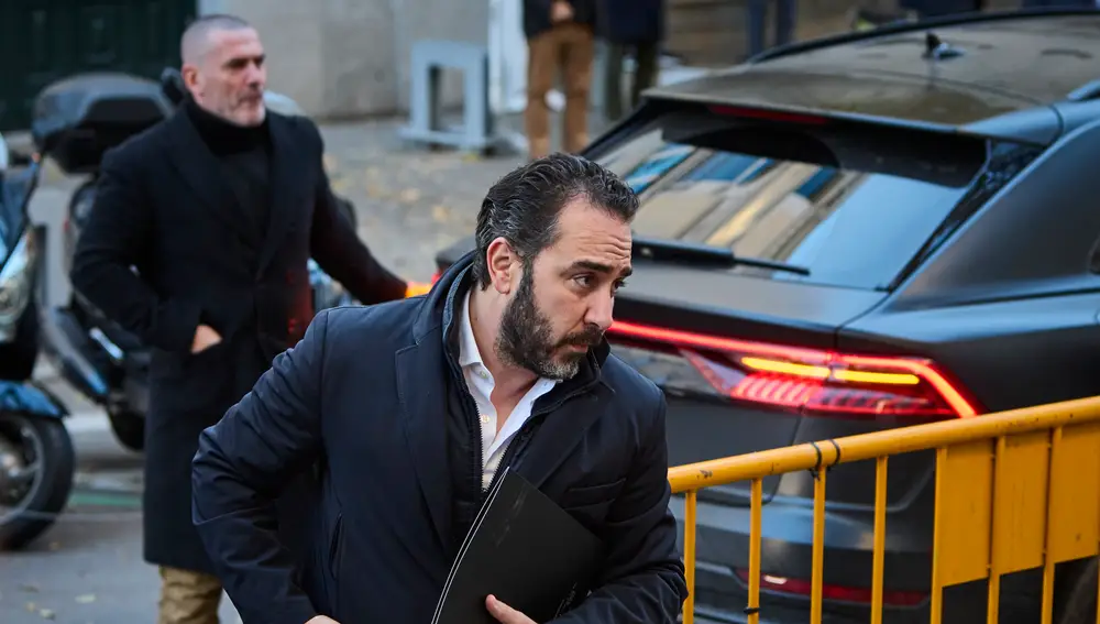 El empresario Víctor de Aldama a su llegada al Tribunal Supremo, donde el juez Leopoldo Puente le interroga como investigado.