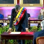 Nicolás Maduro toma posesión como presidente de Venezuela pese a las críticas