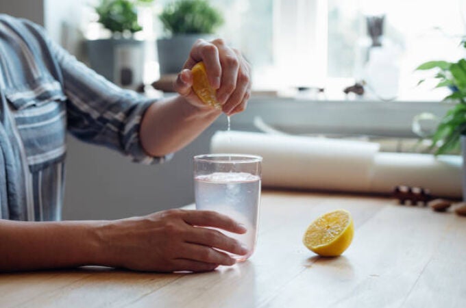 Agua con limón 