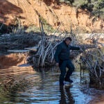 La geolocalización sitúa a la Guardia Civil en Pedralba (Valencia) en busca de un desaparecido en la DANA