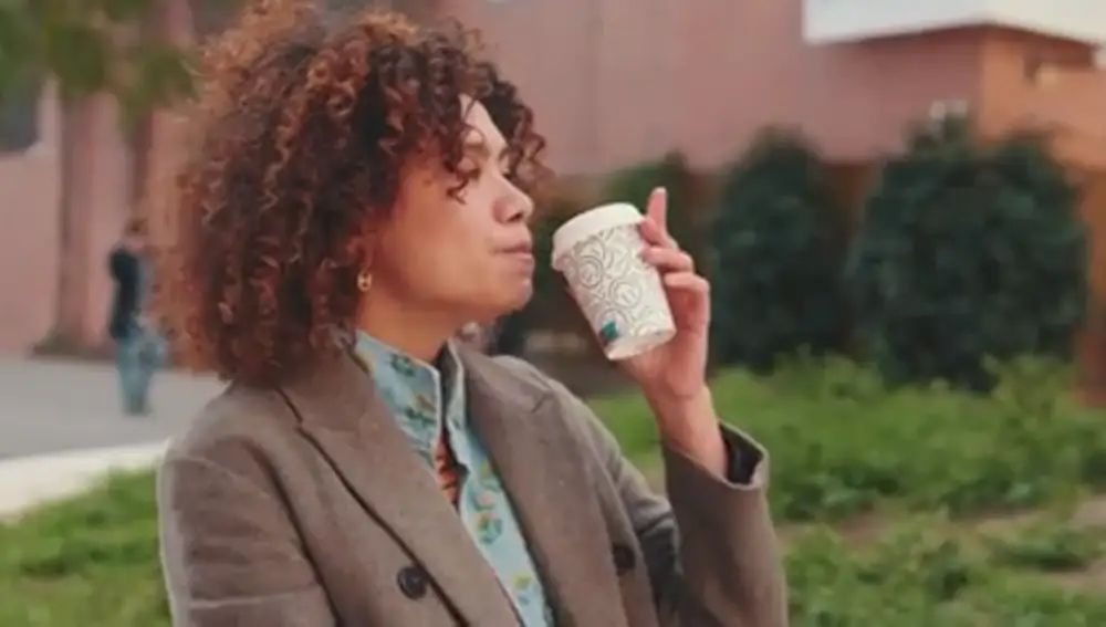 La edad exacta a las que las mujeres deben dejar de tomar café por su salud según una enfermera