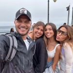 La familia del exfutbolista ha traído un álbum de fotos de su viaje lleno de recuerdos y lugares